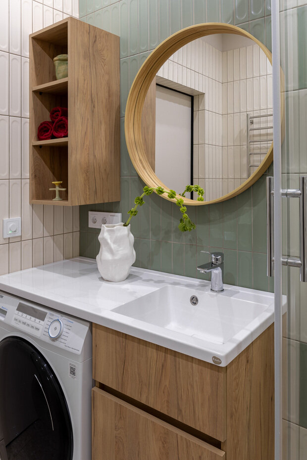 Фотография: Ванная в стиле Современный, Малогабаритная квартира, Квартира, Проект дня, Москва, 1 комната, 40-60 метров, Ирина Долганова, современный с элементами минимализма и скандинавского стиля – фото на INMYROOM