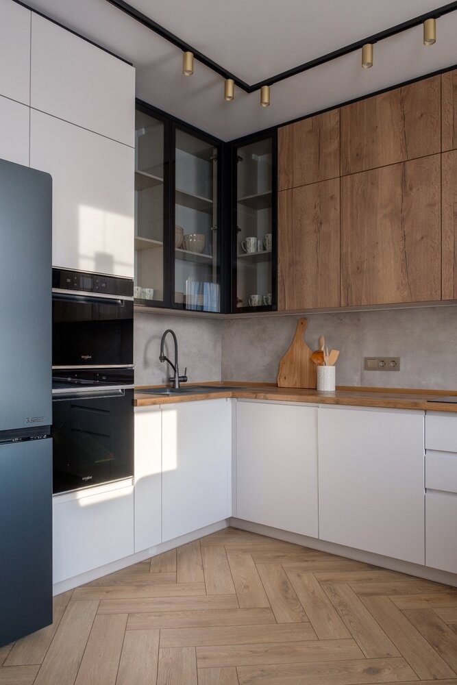 Фотография: Кухня и столовая в стиле Современный, Квартира, Проект недели, Ростов-на-Дону, 4 и больше, Более 90 метров, Монолитно-кирпичный, Koko design – фото на INMYROOM Фотография: Кухня и столовая в стиле Современный, Квартира, Проект недели, Ростов-на-Дону, 4 и больше, Более 90 метров, Монолитно-кирпичный, Koko design – фото на INMYROOM