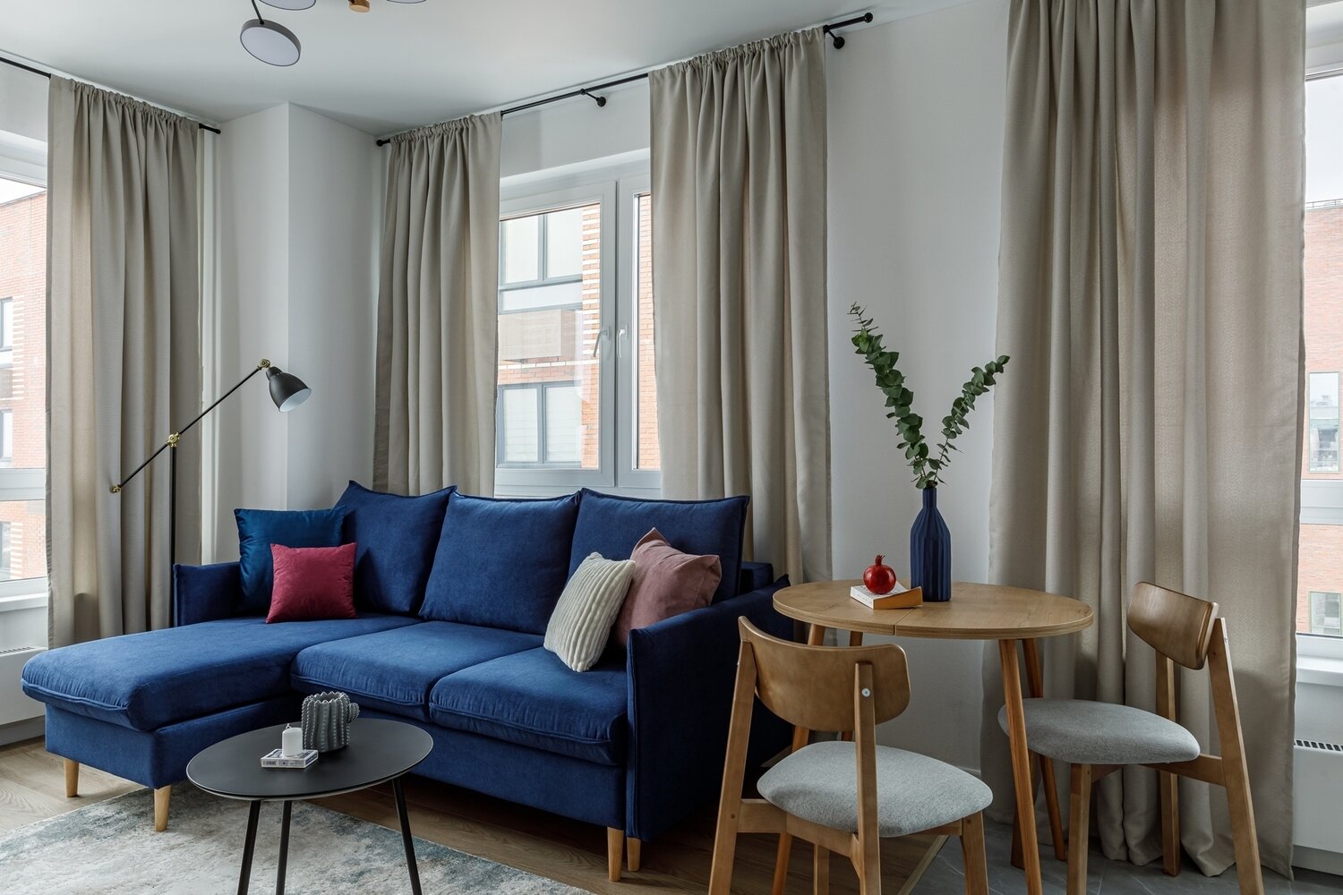 Фотография: Гостиная в стиле Современный, Малогабаритная квартира, Квартира, Проект дня, Москва, 2 комнаты, до 40 метров, Мила Генч – фото на INMYROOM Фотография: Гостиная в стиле Современный, Малогабаритная квартира, Квартира, Проект дня, Москва, 2 комнаты, до 40 метров, Мила Генч – фото на INMYROOM