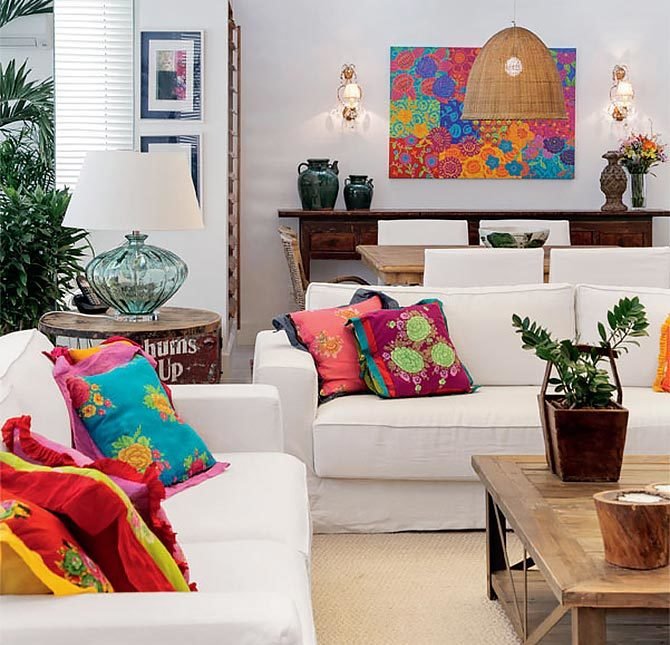 Фотография: Гостиная в стиле Восточный, Декор интерьера, Аксессуары, Текстиль, Цвет в интерьере, Текстиль, Подушки – фото на INMYROOM Фотография: Гостиная в стиле Восточный, Декор интерьера, Аксессуары, Текстиль, Цвет в интерьере, Текстиль, Подушки – фото на INMYROOM