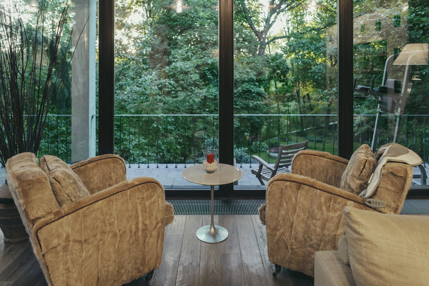 Фото из портфолио Дом, построенный в «странном» месте – фотографии дизайна интерьеров на INMYROOM