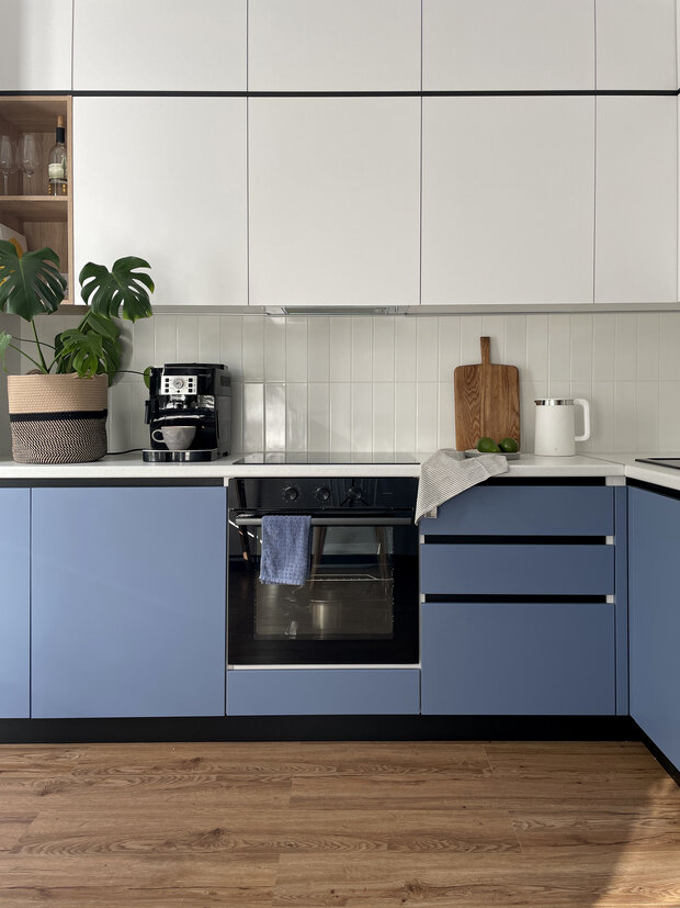 Фотография: Кухня и столовая в стиле Современный, Минимализм, Малогабаритная квартира, Квартира, Проект недели, Москва, Монолитный дом, 1 комната, до 40 метров, Иван Чернечков – фото на INMYROOM