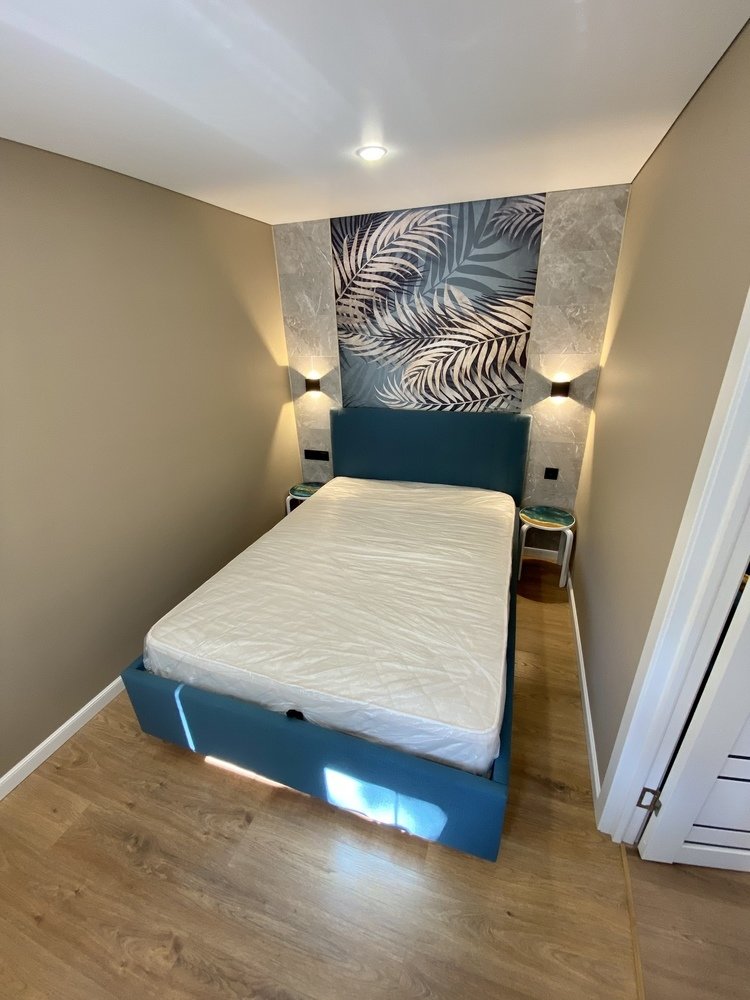 Кровать с подъемным механизмом купили в Hoff за 18 тысяч рублей.