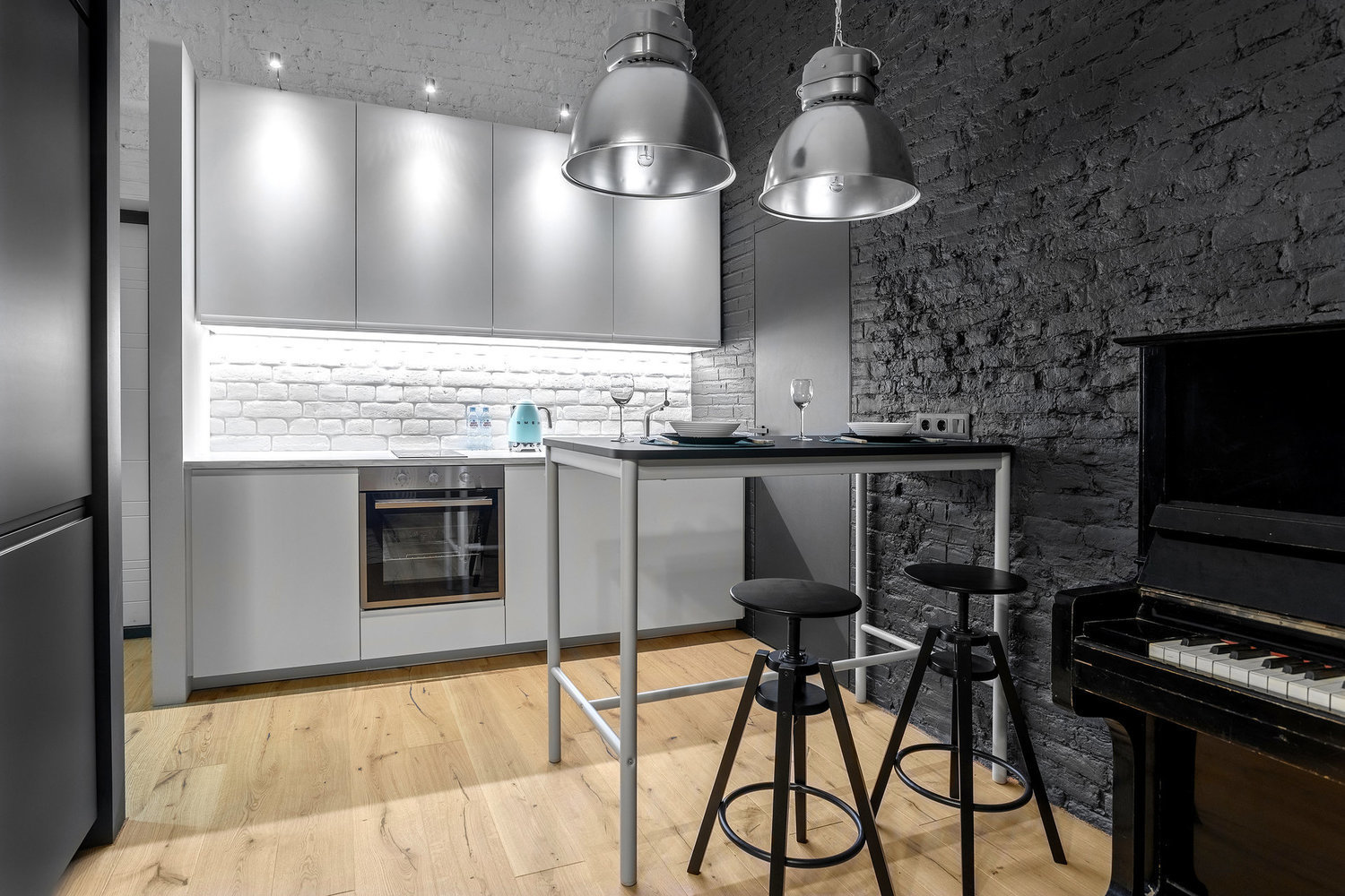 Фотография: Кухня и столовая в стиле Лофт, Советы, как грамотно сэкономить на ремонте, энциклопедия_смета, энциклопедия_черновой_ремонт, энциклопедия_отделка, энциклопедия_интерьер, как сэкономить на ремонте, Людмила Данилевич – фото на INMYROOM Фотография: Кухня и столовая в стиле Лофт, Советы, как грамотно сэкономить на ремонте, энциклопедия_смета, энциклопедия_черновой_ремонт, энциклопедия_отделка, энциклопедия_интерьер, как сэкономить на ремонте, Людмила Данилевич – фото на INMYROOM