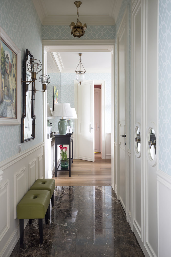 Фотография: Прихожая в стиле Классический, Квартира, Проект недели, Москва, Евгений Кулибаба, Сталинка, 3 комнаты, 60-90 метров, Марина Жукова – фото на INMYROOM Фотография: Прихожая в стиле Классический, Квартира, Проект недели, Москва, Евгений Кулибаба, Сталинка, 3 комнаты, 60-90 метров, Марина Жукова – фото на INMYROOM