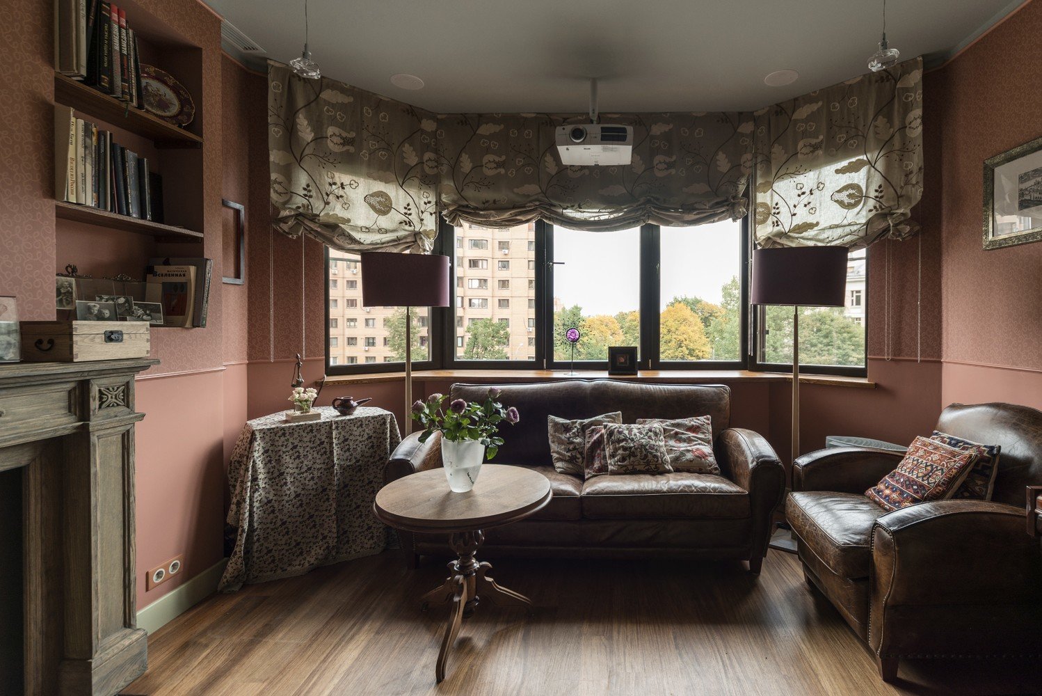 Фотография: Гостиная в стиле Прованс и Кантри, Классический, Проект недели, Москва, Ирина Ковылина, 3 комнаты, Более 90 метров – фото на INMYROOM Фотография: Гостиная в стиле Прованс и Кантри, Классический, Проект недели, Москва, Ирина Ковылина, 3 комнаты, Более 90 метров – фото на INMYROOM