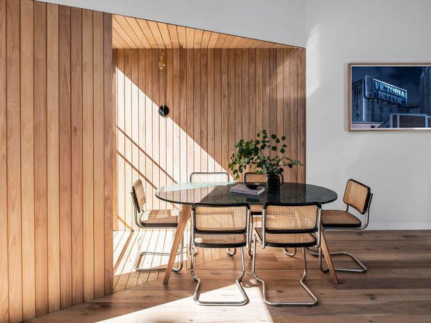 Фотография: Кухня и столовая в стиле Эко, Современный, Дом, Белый, Черный, Бежевый, Дом и дача – фото на INMYROOM