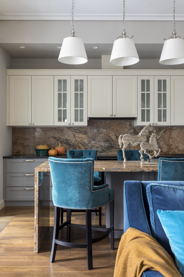 Фотография: Кухня и столовая в стиле Классический, Современный, Квартира, Проект недели, Москва, 4 и больше, Более 90 метров, #эксклюзивныепроекты, Екатерина Ялалтынова – фото на INMYROOM