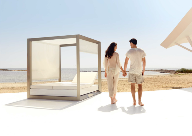Фото из портфолио Vondom. Коллекции уличной мебели – фотографии дизайна интерьеров на INMYROOM
