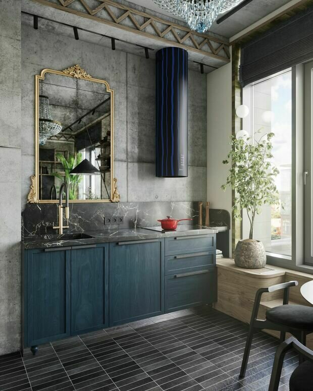 Кухню укомплектовали всей необходимой бытовой техникой: встроенным холодильником, СВЧ, варочной панелью, духовым шкафом, вытяжкой, посудомоечной машиной.