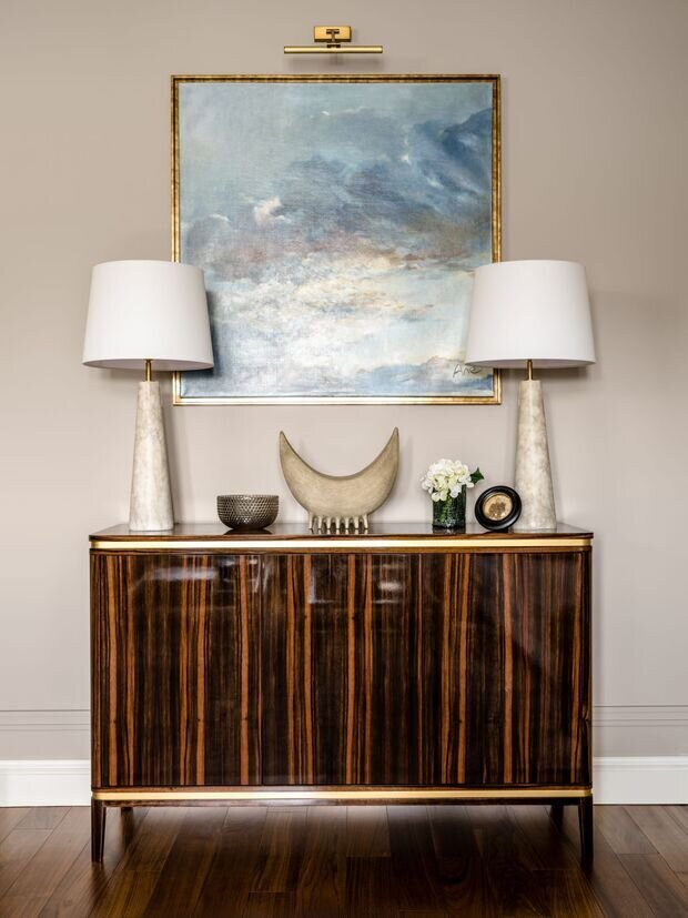 Фотография: Прихожая в стиле Классический, Квартира, Проект дня, Москва, Фрунзенская набережная, Сталинка, 4 и больше, Более 90 метров, Виктория Власова, неоклассика с элементами современного – фото на INMYROOM