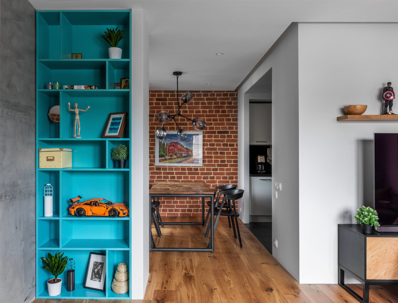 Фотография: Гостиная в стиле Лофт, Советы, Умный дом, современный интерьер, Павел Герасимов, Geometrium, Константин Цепелев, мнения профи, «Точка дизайна», энциклопедия_интерьер, PARA Studio, Bright BURO, Ира Носова, Кирилл Игнатьев, Таша Цыба – фото на INMYROOM