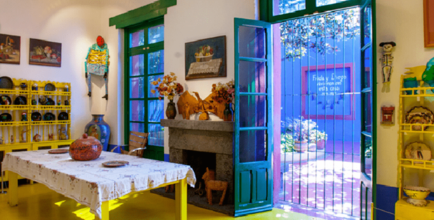 Фотография: Кухня и столовая в стиле Прованс и Кантри, Декор и DIY, Дом, Голубой, Мексика, Дом и дача, Мехико, Фрида Кало – фото на INMYROOM