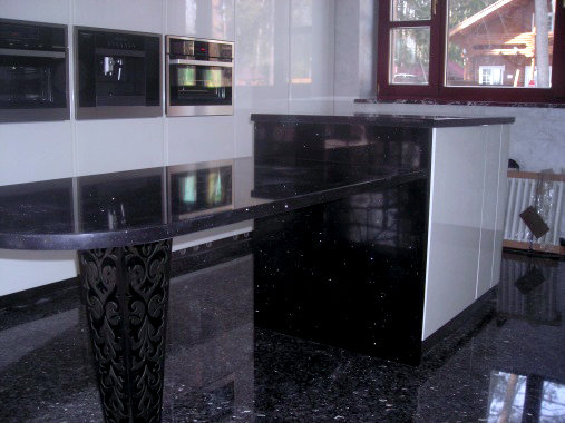 Фото из портфолио Столешницы из камня для кухни – фотографии дизайна интерьеров на INMYROOM