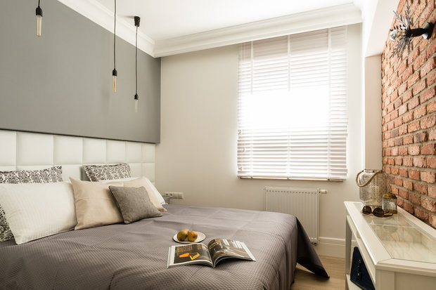 Фотография: Спальня в стиле Современный, Скандинавский, Декор и DIY, Малогабаритная квартира, Квартира, 2 комнаты, 40-60 метров, Дорого и бюджетно, #каксэкономить – фото на INMYROOM Фотография: Спальня в стиле Современный, Скандинавский, Декор и DIY, Малогабаритная квартира, Квартира, 2 комнаты, 40-60 метров, Дорого и бюджетно, #каксэкономить – фото на INMYROOM