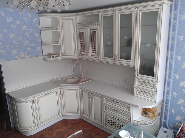 Фото из портфолио Кухни из массива – фотографии дизайна интерьеров на INMYROOM