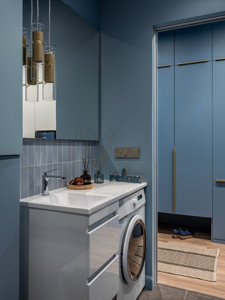 Фотография: Ванная в стиле Современный, Малогабаритная квартира, Квартира, Студия, Минимализм, Проект дня, Москва, Монолитный дом, до 40 метров, Наталья Калентьева – фото на INMYROOM Фотография: Ванная в стиле Современный, Малогабаритная квартира, Квартира, Студия, Минимализм, Проект дня, Москва, Монолитный дом, до 40 метров, Наталья Калентьева – фото на INMYROOM