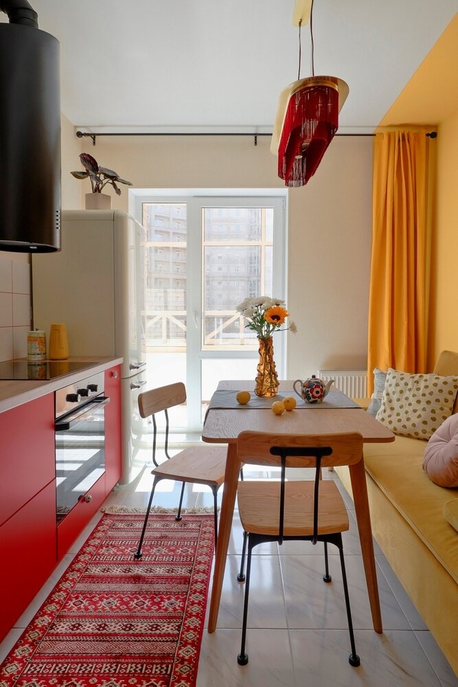 Фотография: Кухня и столовая в стиле Скандинавский, Современный, Эклектика, Малогабаритная квартира, Квартира, Проект дня, Санкт-Петербург, Монолитный дом, 1 комната, до 40 метров, Анна Пелипчук – фото на INMYROOM Фотография: Кухня и столовая в стиле Скандинавский, Современный, Эклектика, Малогабаритная квартира, Квартира, Проект дня, Санкт-Петербург, Монолитный дом, 1 комната, до 40 метров, Анна Пелипчук – фото на INMYROOM