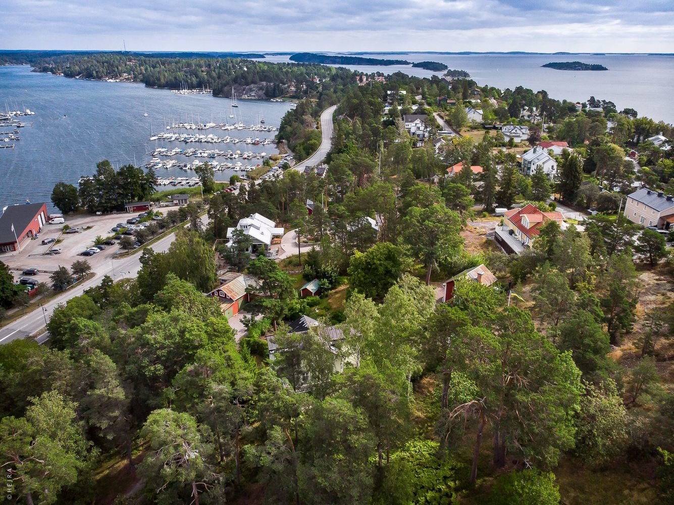 Фотография: в стиле , Прованс и Кантри, Скандинавский, Дом, Белый, Дача, Особняк, Красный, Зеленый, Дом и дача, Более 90 метров – фото на INMYROOM Фотография: в стиле , Прованс и Кантри, Скандинавский, Дом, Белый, Дача, Особняк, Красный, Зеленый, Дом и дача, Более 90 метров – фото на INMYROOM