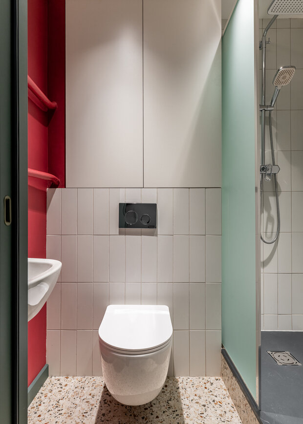 Фотография: Ванная в стиле Современный, Малогабаритная квартира, Квартира, Проект дня, Москва, Хрущевка, 1 комната, до 40 метров, скандинавский с элементами минимализма, Лидия Непреенко – фото на INMYROOM