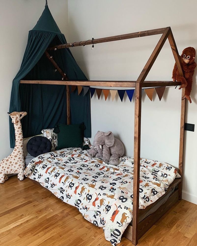 Фотография: Детская в стиле Скандинавский, Кухня и столовая, Ремонт на практике, черная кухня – фото на INMYROOM Фотография: Детская в стиле Скандинавский, Кухня и столовая, Ремонт на практике, черная кухня – фото на INMYROOM