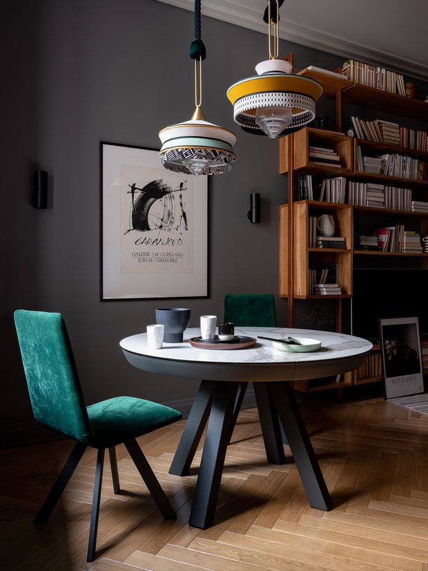 Фотография: Кухня и столовая в стиле Лофт, Эклектика, Квартира, Проект дня, Москва, Кирпичный дом, 4 и больше, Более 90 метров, Берлога, Елена Тамбиева, Наталья Водопьянова – фото на INMYROOM