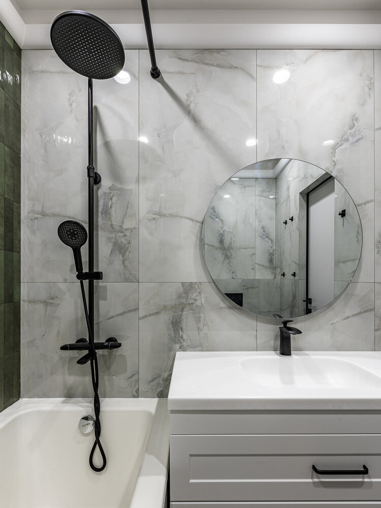 Фотография: Ванная в стиле Классический, Современный, Квартира, Проект недели, 3 комнаты, 60-90 метров – фото на INMYROOM Фотография: Ванная в стиле Классический, Современный, Квартира, Проект недели, 3 комнаты, 60-90 метров – фото на INMYROOM