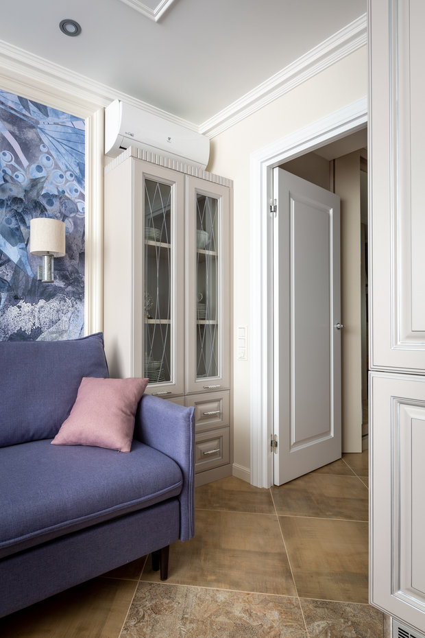 Фотография: Кухня и столовая в стиле Классический, Современный, Квартира, Проект недели, Москва, 3 комнаты, 60-90 метров, Анастасия Бондарева, Bond Design – фото на INMYROOM