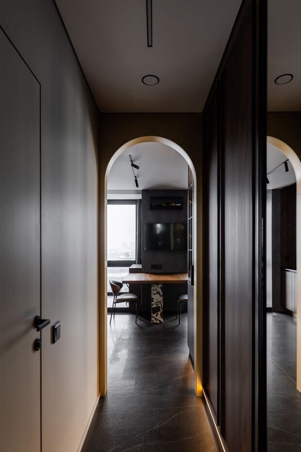 Фотография: Прихожая в стиле Современный, Малогабаритная квартира, Квартира, Проект дня, Москва, 1 комната, 40-60 метров, эклектика с элементами современного, Александр Джикаеви – фото на INMYROOM