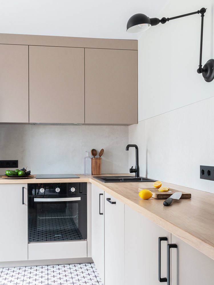 Фотография: Кухня и столовая в стиле Современный, Квартира, Студия, Проект дня, Минск, до 40 метров, Екатерина Никонович – фото на INMYROOM Фотография: Кухня и столовая в стиле Современный, Квартира, Студия, Проект дня, Минск, до 40 метров, Екатерина Никонович – фото на INMYROOM