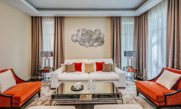 Фото из портфолио Гостиная в частном доме – фотографии дизайна интерьеров на INMYROOM