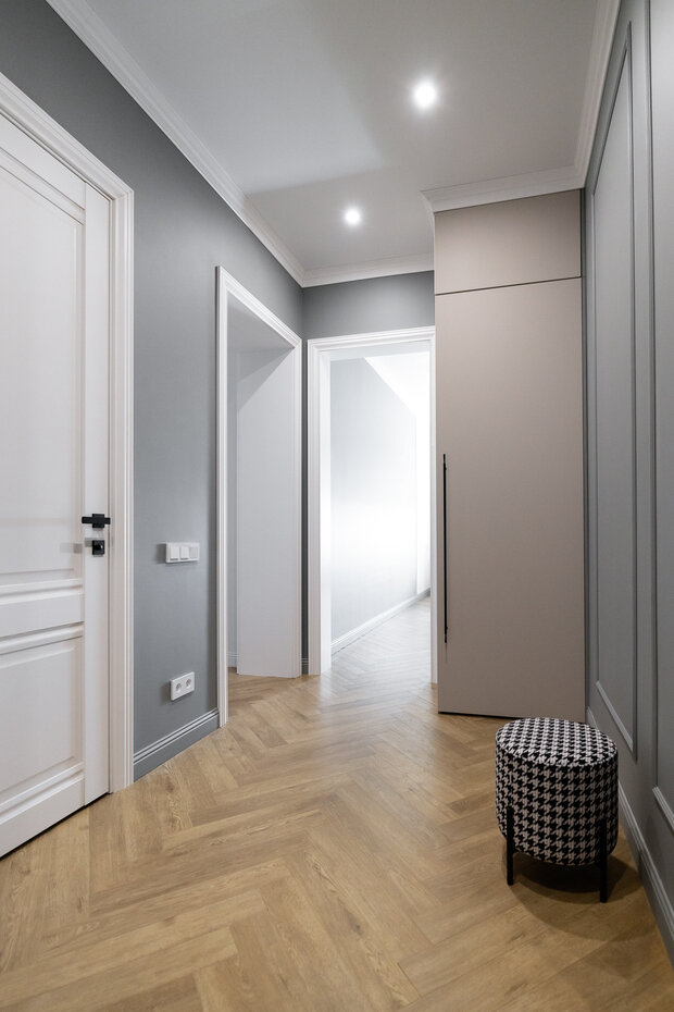 Фотография: Прихожая в стиле Классический, Современный, Квартира, Проект дня, Сталинка, 2 комнаты, 40-60 метров, минимализм с элементами современного дизайна, Светлана Лепихова – фото на INMYROOM