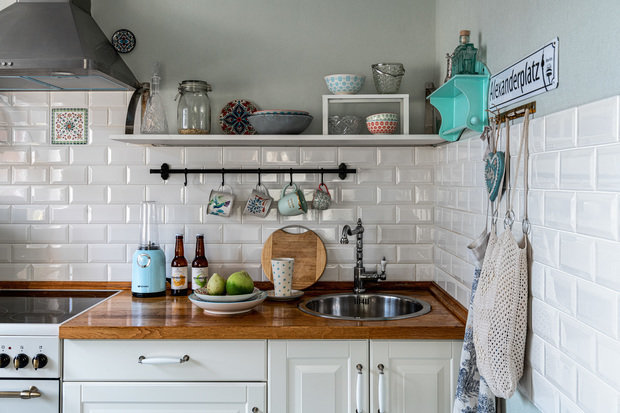 Фотография: Кухня и столовая в стиле Прованс и Кантри, Скандинавский, Эклектика, Квартира, Проект недели, Красногорск, 1 комната, до 40 метров, Ирина Очирова – фото на INMYROOM