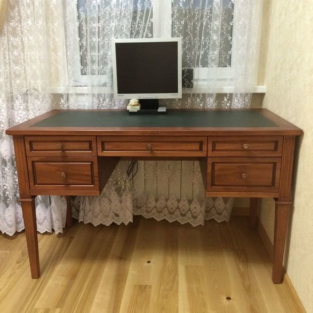 Фото из портфолио Письменные столы – фотографии дизайна интерьеров на INMYROOM