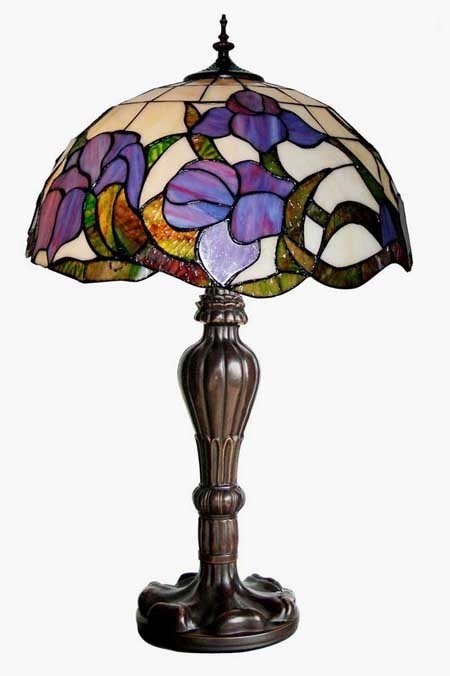 Фото из портфолио Лампы из витражного стекла – фотографии дизайна интерьеров на InMyRoom.ru