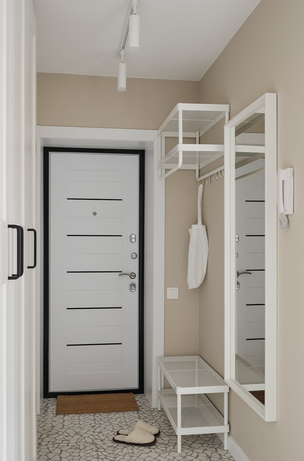 Фотография: Прихожая в стиле Скандинавский, Современный, Квартира, Проект недели, Санкт-Петербург, 2 комнаты, 40-60 метров, Livet architects – фото на INMYROOM