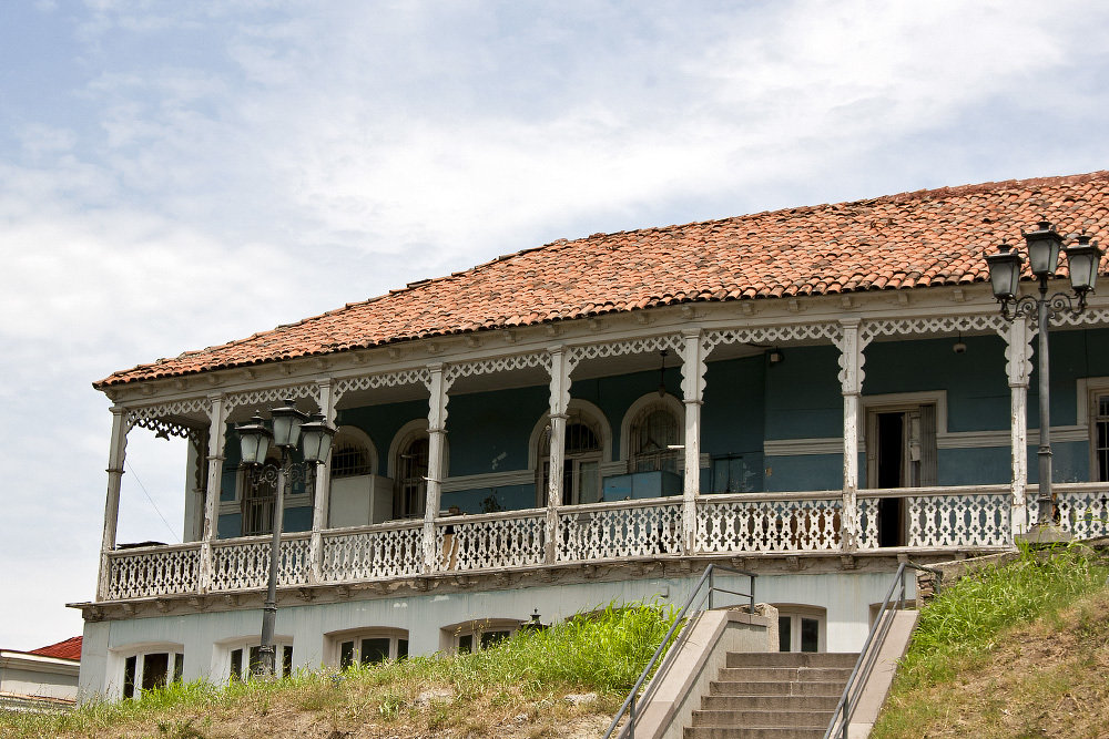 Фотография: Ванная в стиле Прованс и Кантри, Балкон, Гид – фото на INMYROOM Фотография: Ванная в стиле Прованс и Кантри, Балкон, Гид – фото на INMYROOM