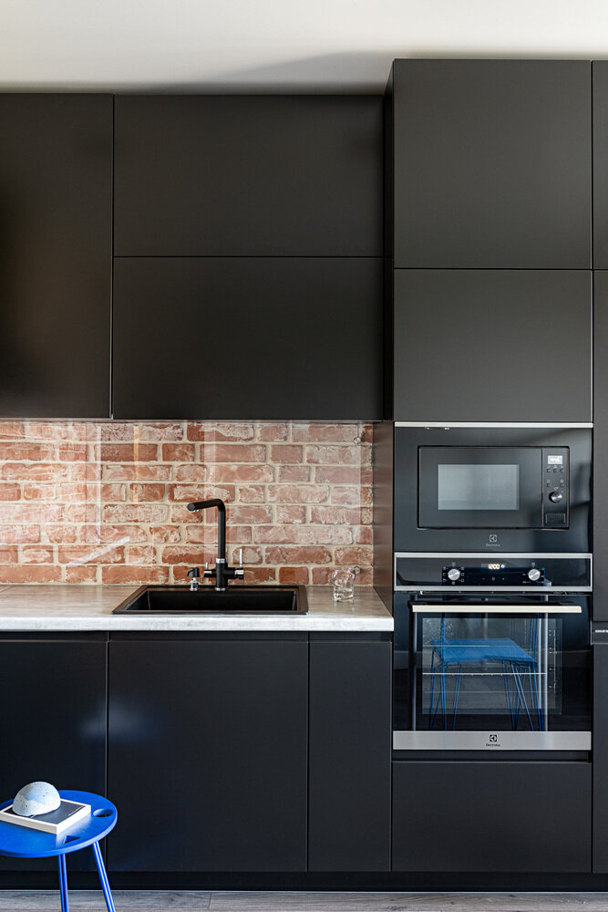 Фотография: Кухня и столовая в стиле Лофт, Современный, Квартира, Проект недели, Казань, 2 комнаты, 40-60 метров, Элина Коба – фото на INMYROOM