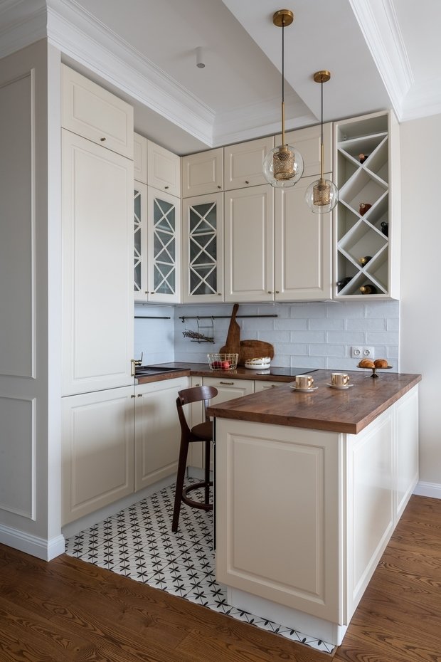 Фотография: Кухня и столовая в стиле Классический, Современный, Квартира, Проект недели, Москва, 2 комнаты, 40-60 метров, Ирина Балданова – фото на INMYROOM