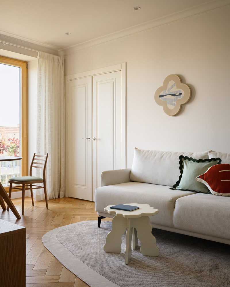 Фотография: Гостиная в стиле Современный, Малогабаритная квартира, Квартира, Проект дня, Москва, Хамовники, Хрущевка, 2 комнаты, 40-60 метров, Анастасия Заркуа – фото на INMYROOM Фотография: Гостиная в стиле Современный, Малогабаритная квартира, Квартира, Проект дня, Москва, Хамовники, Хрущевка, 2 комнаты, 40-60 метров, Анастасия Заркуа – фото на INMYROOM