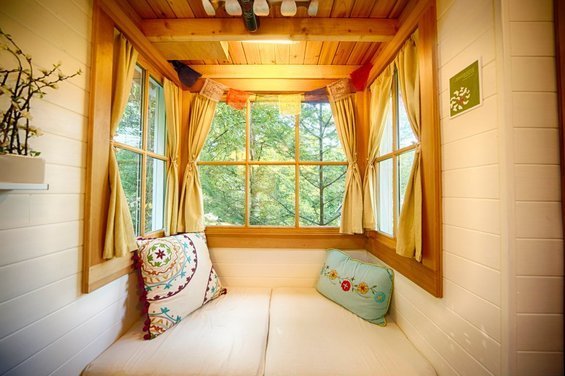 Фотография: Декор в стиле Прованс и Кантри, Малогабаритная квартира, Дом, США, Дома и квартиры, Чердак, Дом на колесах – фото на INMYROOM Фотография: Декор в стиле Прованс и Кантри, Малогабаритная квартира, Дом, США, Дома и квартиры, Чердак, Дом на колесах – фото на INMYROOM