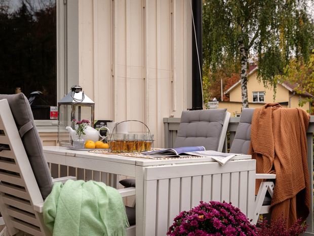 Фотография: Терраса в стиле Скандинавский, Минимализм, Дом и дача, 4 и больше, Более 90 метров – фото на INMYROOM
