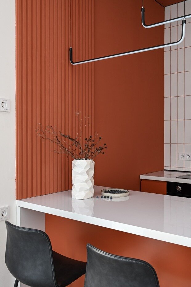 Фотография: Кухня и столовая в стиле Современный, Минимализм, Квартира, Проект недели, Красногорск, Кирпичный дом, 3 комнаты, 40-60 метров, Ульяна Гатина – фото на INMYROOM