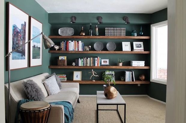 Фотография: Гостиная в стиле Скандинавский, Малогабаритная квартира, Интерьер комнат, Советы, Зеркала – фото на INMYROOM