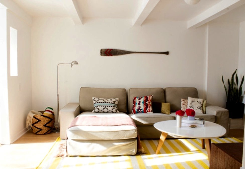 Фотография: Гостиная в стиле Эклектика, DIY, Дом, Дома и квартиры, Камин – фото на INMYROOM