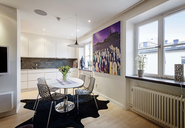 Фотография: Кухня и столовая в стиле Современный, Хай-тек, Малогабаритная квартира, Квартира, Швеция, Дома и квартиры – фото на INMYROOM