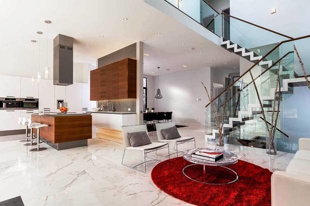 Фото из портфолио Самонесущие перила из стекла Маршаг (495)998-73-71 – фотографии дизайна интерьеров на INMYROOM