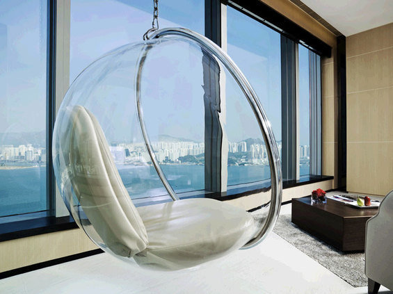 Фотография: Мебель и свет в стиле Хай-тек, Минимализм, Интерьер комнат, Eero Aarnio, Кресло – фото на INMYROOM