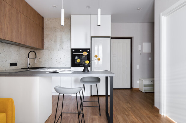 Фотография: Кухня и столовая в стиле Современный, Минимализм, Малогабаритная квартира, Квартира, Проект дня, Краснодар, 2 комнаты, до 40 метров, Анна Чернова – фото на INMYROOM