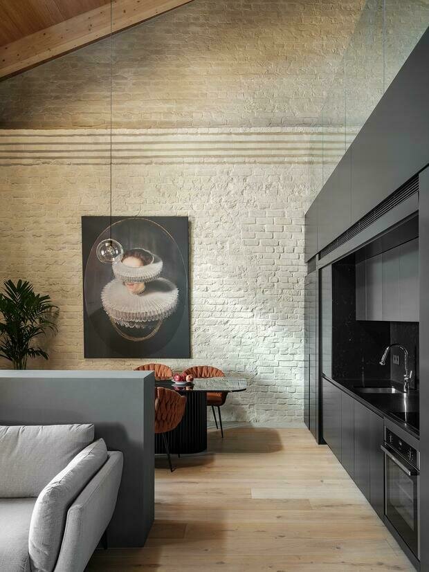 Фотография: Кухня и столовая в стиле Лофт, Современный, Эклектика, Квартира, Проект недели, Москва, Кирпичный дом, 2 комнаты, 60-90 метров, Евгения Ревина – фото на INMYROOM